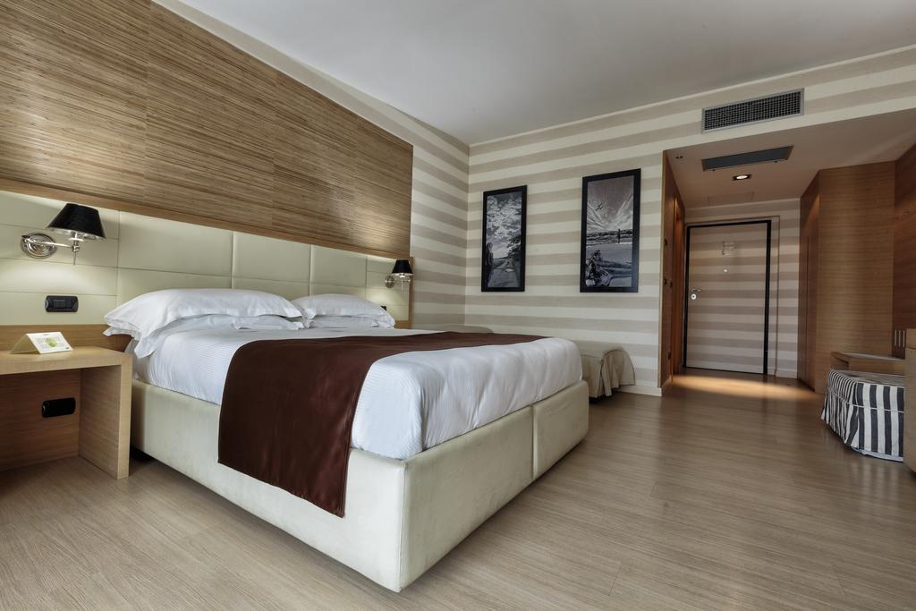 Hotel Pineta Wellness & Spa Руво-ди-Пулья Экстерьер фото