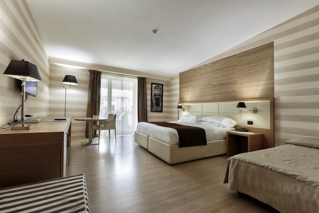 Hotel Pineta Wellness & Spa Руво-ди-Пулья Экстерьер фото